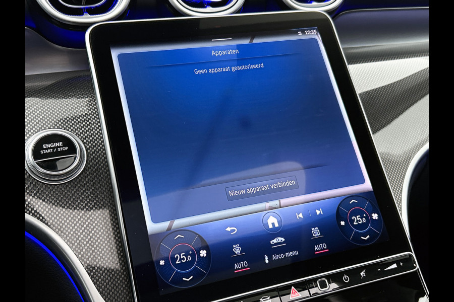 Mercedes-Benz GLC 300 e 4MATIC AMG Plug-In Hybride | 360  graden Camera | Memory seats | Schuifkanteldak | Sfeerverlichting | Chroompakket | Keyless entry Inclusief 24 maanden MB Certified garantie voor Europa.