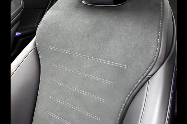 Mercedes-Benz GLC 300 e 4MATIC AMG Plug-In Hybride | 360  graden Camera | Memory seats | Schuifkanteldak | Sfeerverlichting | Chroompakket | Keyless entry Inclusief 24 maanden MB Certified garantie voor Europa.