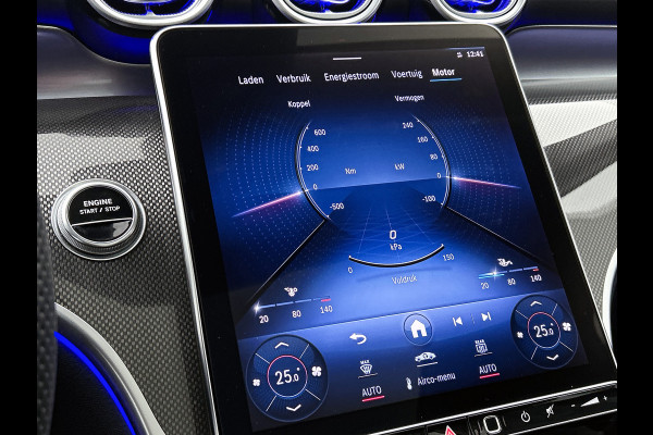 Mercedes-Benz GLC 300 e 4MATIC AMG Plug-In Hybride | 360  graden Camera | Memory seats | Schuifkanteldak | Sfeerverlichting | Chroompakket | Keyless entry Inclusief 24 maanden MB Certified garantie voor Europa.