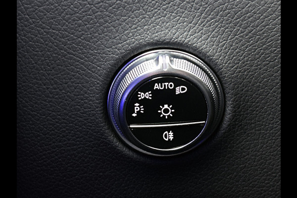 Mercedes-Benz GLC 300 e 4MATIC AMG Plug-In Hybride | 360  graden Camera | Memory seats | Schuifkanteldak | Sfeerverlichting | Chroompakket | Keyless entry Inclusief 24 maanden MB Certified garantie voor Europa.