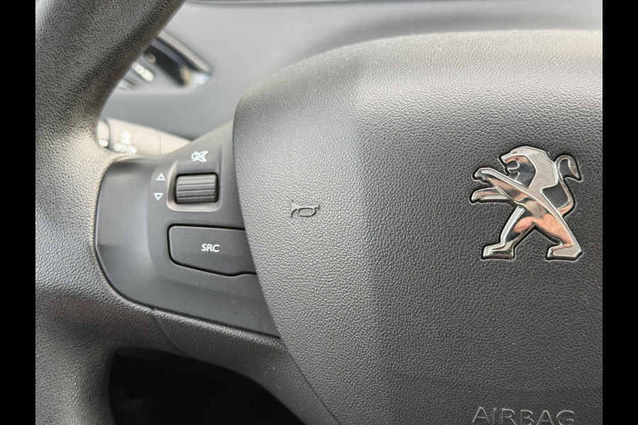 Peugeot 208 1.2 PureTech Blue Lion Navi,Airco,Cruise,5 Deurs,N.A.P,Weinig km,D-riem recent vv,Nieuwe Apk bij Aflevering