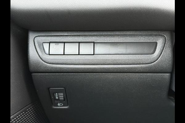 Peugeot 208 1.2 PureTech Blue Lion Navi,Airco,Cruise,5 Deurs,N.A.P,Weinig km,D-riem recent vv,Nieuwe Apk bij Aflevering