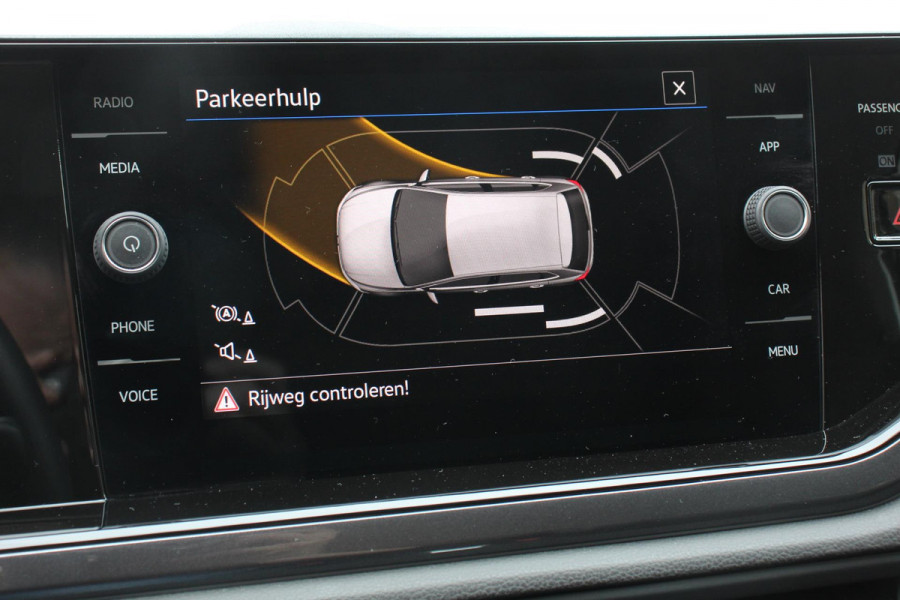 Volkswagen Polo 1.0 TSI 95pk DSG Style | Navigatie | Apple Carplay/Android Auto | Parkeersensoren | Park Assist | Adaptive Cruise Control | Stoelverwarming | Airco | Digitale cockpit