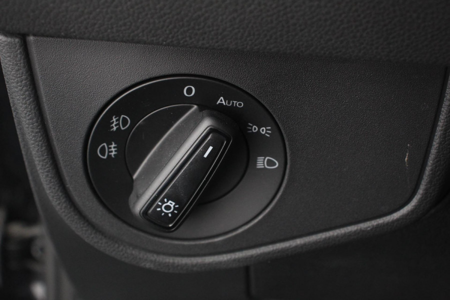 Volkswagen Polo 1.0 TSI 95pk DSG Style | Navigatie | Apple Carplay/Android Auto | Parkeersensoren | Park Assist | Adaptive Cruise Control | Stoelverwarming | Airco | Digitale cockpit