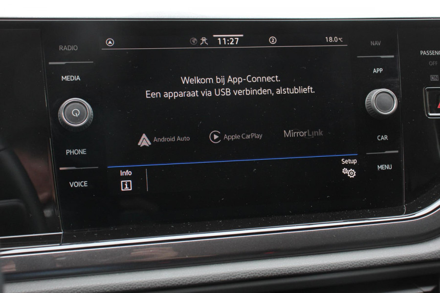 Volkswagen Polo 1.0 TSI 95pk DSG Style | Navigatie | Apple Carplay/Android Auto | Parkeersensoren | Park Assist | Adaptive Cruise Control | Stoelverwarming | Airco | Digitale cockpit