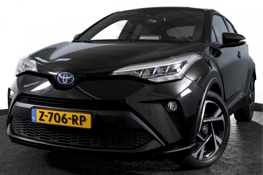 Toyota C-HR 2.0 Hybrid Dynamic | Adapt. Cruise | Stoel-+Stuurverw. | PDC | Camera | NAV+App. Connect | ECC | Afn. Trekhaak | LM 18" |