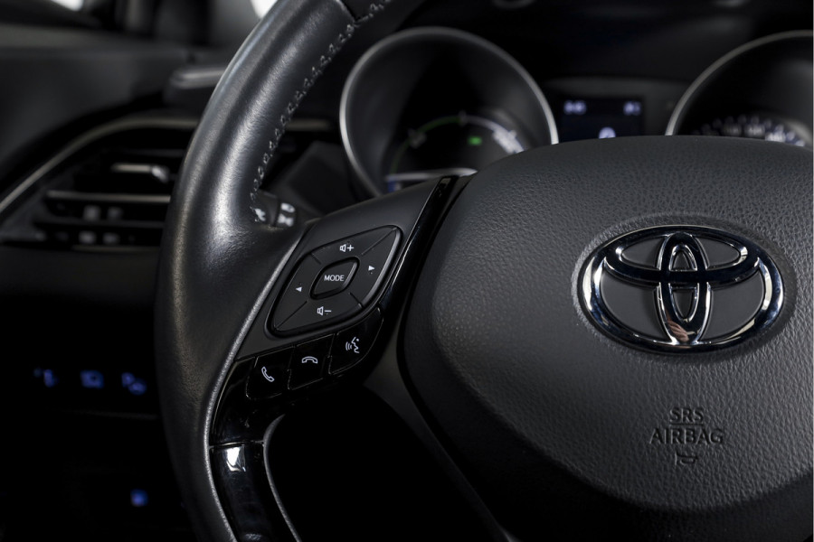 Toyota C-HR 2.0 Hybrid Dynamic | Adapt. Cruise | Stoel-+Stuurverw. | PDC | Camera | NAV+App. Connect | ECC | Afn. Trekhaak | LM 18" |