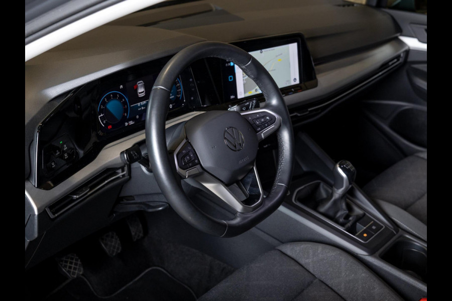 Volkswagen Golf 1.0 TSI Life / 110pk / Cruise / Airco / Klimaatregeling / Navigatie / Apple Carplay