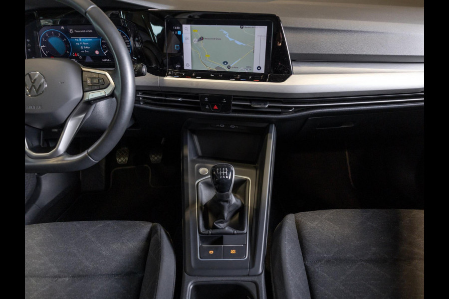 Volkswagen Golf 1.0 TSI Life / 110pk / Cruise / Airco / Klimaatregeling / Navigatie / Apple Carplay