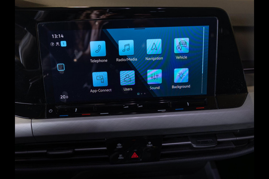 Volkswagen Golf 1.0 TSI Life / 110pk / Cruise / Airco / Klimaatregeling / Navigatie / Apple Carplay