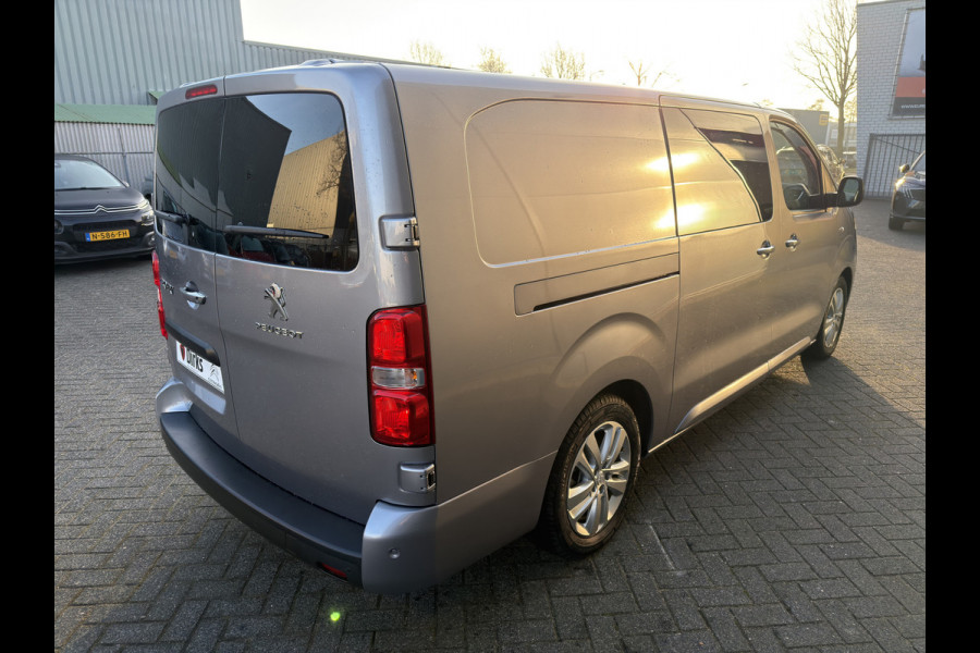 Peugeot e-Expert DC 75 kWh (Stoelverwarming - 2x Schuifdeuren - Keyless Entry - Laadruimte betimmering - Automatische Airco - Navigatie - Parkeer