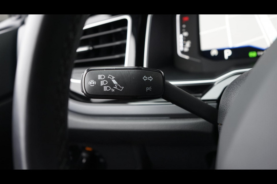 Volkswagen Polo 1.0 TSI 3x R-Line 110PK AUTOMAAT-ACC-CAMERA-CARPLAY-DAB-GROOT NAVI-IQ LIGHT-KEYLESS-VIRTUEEL