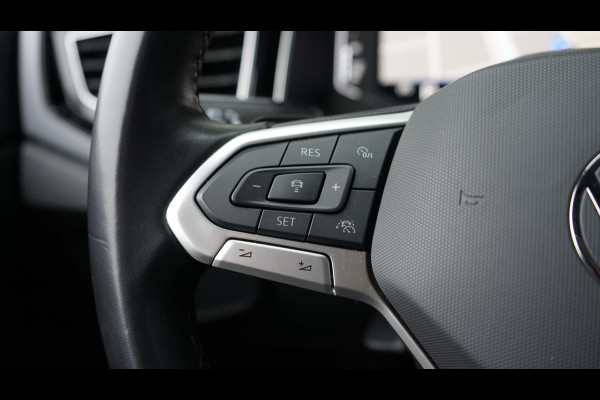 Volkswagen Polo 1.0 TSI 3x R-Line 110PK AUTOMAAT-ACC-CAMERA-CARPLAY-DAB-GROOT NAVI-IQ LIGHT-KEYLESS-VIRTUEEL
