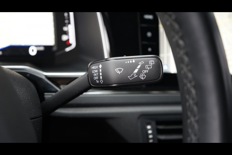 Volkswagen Polo 1.0 TSI 3x R-Line 110PK AUTOMAAT-ACC-CAMERA-CARPLAY-DAB-GROOT NAVI-IQ LIGHT-KEYLESS-VIRTUEEL