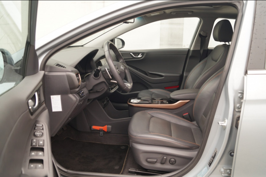 Hyundai IONIQ Premium EV -SOH95%-LEER-S.DAK-NAVI-CAM-PDC-ECC-