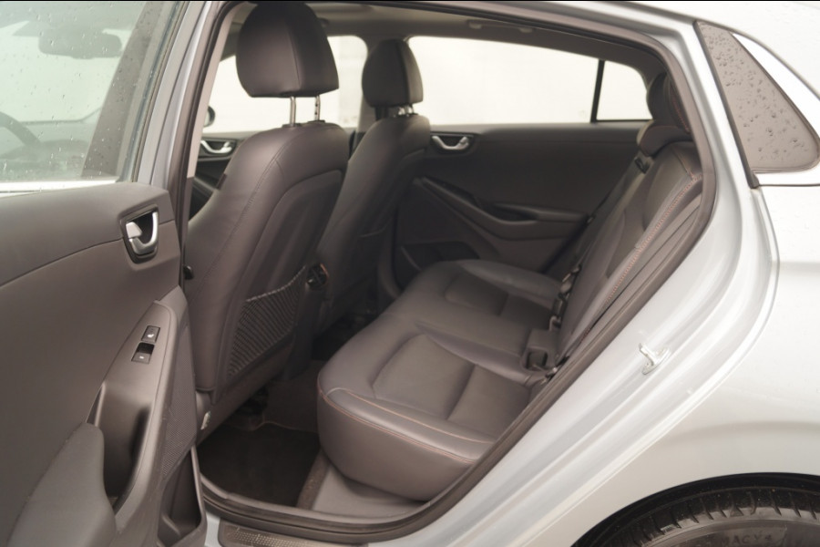 Hyundai IONIQ Premium EV -SOH95%-LEER-S.DAK-NAVI-CAM-PDC-ECC-