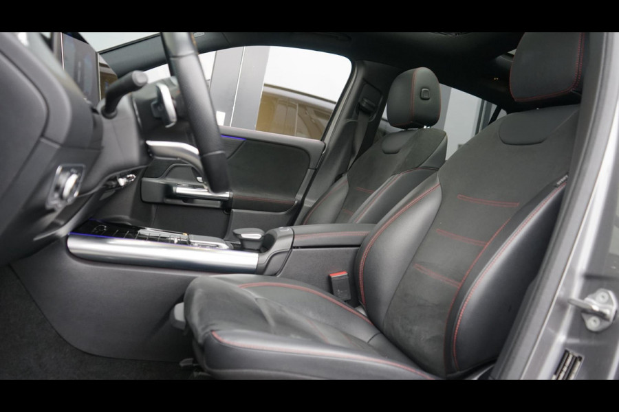 Mercedes-Benz GLA 250 4MATIC AMG NIGHT AUTOMAAT-360 CAMERA-AMBIANCE-BURMESTER-KEYLESS-NAVIGATIE-PANO-WINTER-Etc.