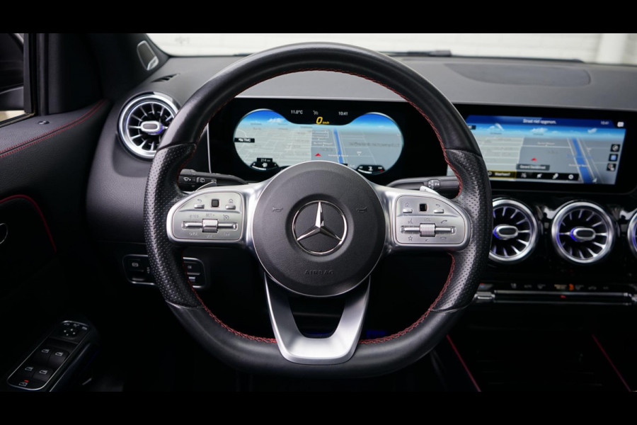Mercedes-Benz GLA 250 4MATIC AMG NIGHT AUTOMAAT-360 CAMERA-AMBIANCE-BURMESTER-KEYLESS-NAVIGATIE-PANO-WINTER-Etc.