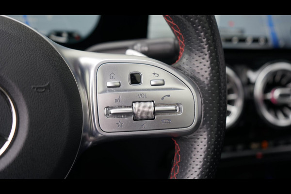 Mercedes-Benz GLA 250 4MATIC AMG NIGHT AUTOMAAT-360 CAMERA-AMBIANCE-BURMESTER-KEYLESS-NAVIGATIE-PANO-WINTER-Etc.