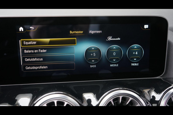 Mercedes-Benz GLA 250 4MATIC AMG NIGHT AUTOMAAT-360 CAMERA-AMBIANCE-BURMESTER-KEYLESS-NAVIGATIE-PANO-WINTER-Etc.