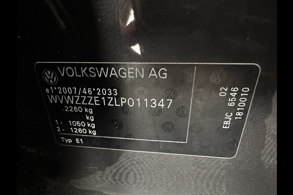 Volkswagen ID.3 First Max 58 kWh [ 3-Fase-11kW ] {SOH-87%} (INCL-BTW) *HEATPUMP | PANO | HEAD-UP | ADAPTIVE-CRUISE | IQ-LIGHTS | BLINDSPOT | CAMERA | KEYLESS | MICROFIBRE | AMBIENTLIGHT | NAVI-FULLMAP | DAB+ | ECC | HEATED-SPORTSEATS | DIGI-COCKPIT |