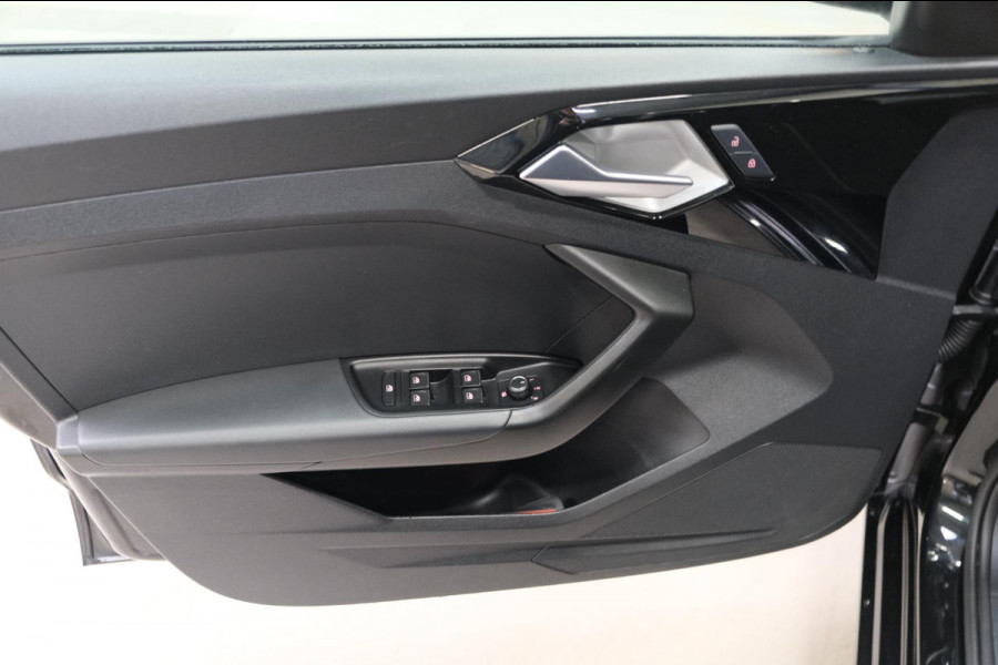 Audi A1 Sportback 25 TFSI Pro Line - N.A.P. Airco, Cruise, Carplay.