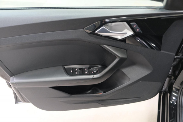 Audi A1 Sportback 25 TFSI Pro Line - N.A.P. Airco, Cruise, Carplay.