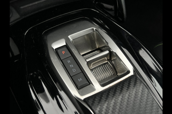 Peugeot 208 1.2 Hybrid 145 e-DCS6 GT | ACC | Vision Pack | Navi | Carplay | LED