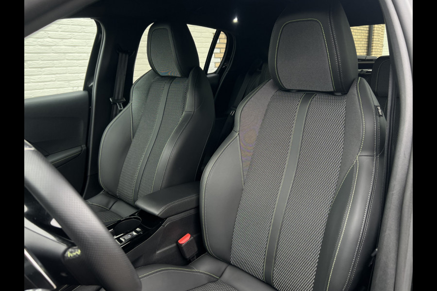 Peugeot 208 1.2 Hybrid 145 e-DCS6 GT | ACC | Vision Pack | Navi | Carplay | LED