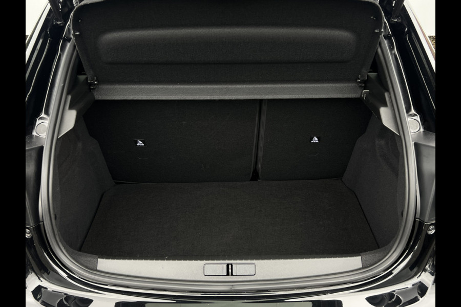 Peugeot 208 1.2 Hybrid 145 e-DCS6 GT | ACC | Vision Pack | Navi | Carplay | LED