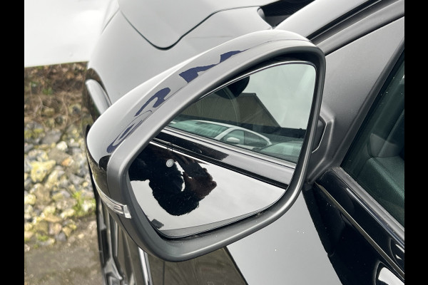 Peugeot 208 1.2 Hybrid 145 e-DCS6 GT | ACC | Vision Pack | Navi | Carplay | LED