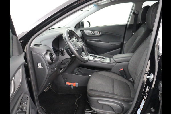 Hyundai Kona EV Fashion 64 kWh | SOH 100% | 3 Fase | Head-Up | Camera | Adaptive cruise | Krell Audio | Wamtepomp | Carplay | Navigatie | Bluetooth