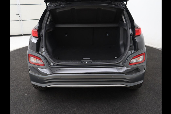 Hyundai Kona EV Fashion 64 kWh | SOH 100% | 3 Fase | Head-Up | Camera | Adaptive cruise | Krell Audio | Wamtepomp | Carplay | Navigatie | Bluetooth