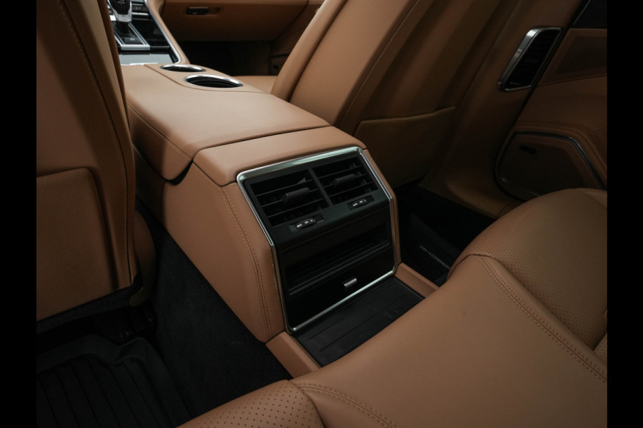 Porsche Panamera Sport Turismo 3.0 4 Aut. *PANO | SPORTCHRONO-PACK | LEATHER | FULL-LED | MEMORY-PACK | TOP-VIEW | KEYLESS | NAVI-FULLMAP | HEATED-SPORTSEATS | DAB+ | PRIVACY-GLASS | SHIFT-PADDLES | 21''ALU*