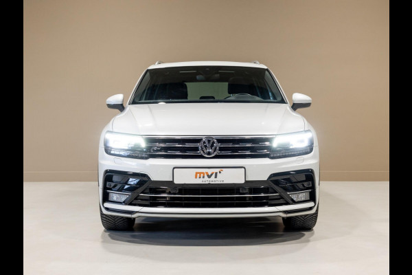 Volkswagen Tiguan 2.0 TSI 4Motion Highline / 180pk / R-Line / Achteruitrijcamera / Cruise / Navigatie / Apple Carplay