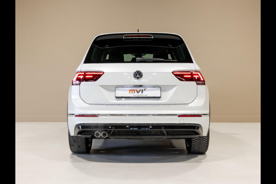Volkswagen Tiguan 2.0 TSI 4Motion Highline / 180pk / R-Line / Achteruitrijcamera / Cruise / Navigatie / Apple Carplay