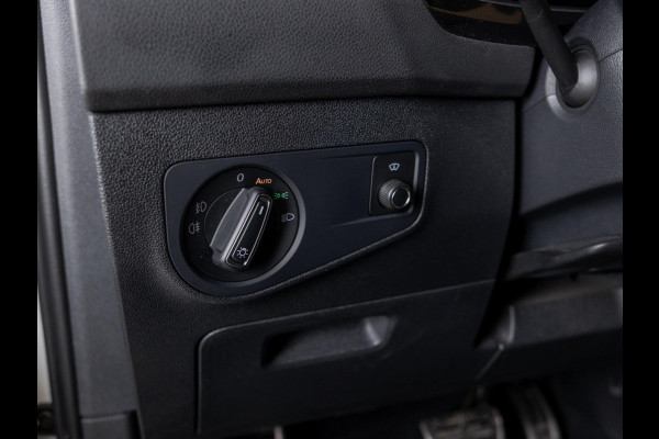 Volkswagen Tiguan 2.0 TSI 4Motion Highline / 180pk / R-Line / Achteruitrijcamera / Cruise / Navigatie / Apple Carplay
