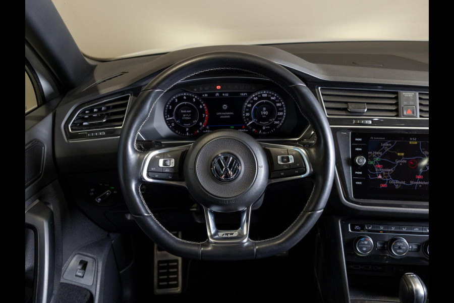 Volkswagen Tiguan 2.0 TSI 4Motion Highline / 180pk / R-Line / Achteruitrijcamera / Cruise / Navigatie / Apple Carplay