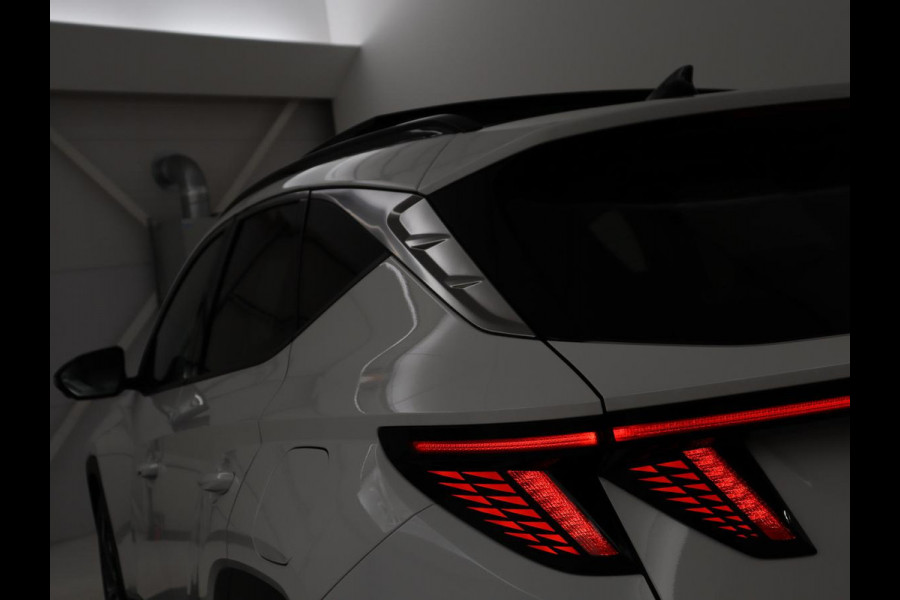 Hyundai Tucson 1.6 T-GDI PHEV Premium Sky 4WD | Panoramadak | Stoelventilatie | 360 Camera | Leder | Krell Audio | Adaptive cruise | Achterbankverwarming | Full LED | Keyless | Carplay | Navigatie | Plug In