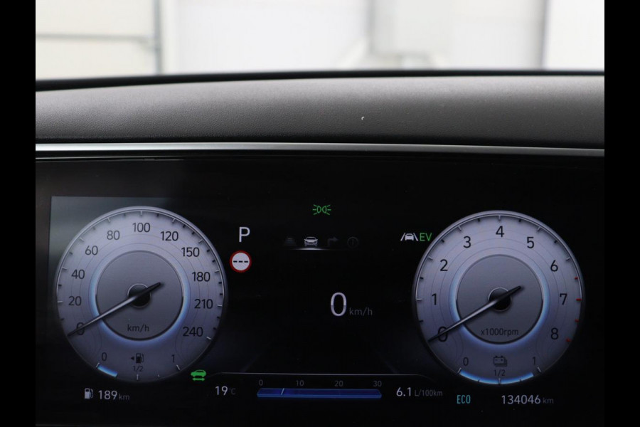Hyundai Tucson 1.6 T-GDI PHEV Premium Sky 4WD | Panoramadak | Stoelventilatie | 360 Camera | Leder | Krell Audio | Adaptive cruise | Achterbankverwarming | Full LED | Keyless | Carplay | Navigatie | Plug In