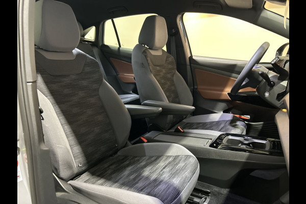 Volkswagen ID.5 Pro 77 kWh | parkeersensor | leder dashboard