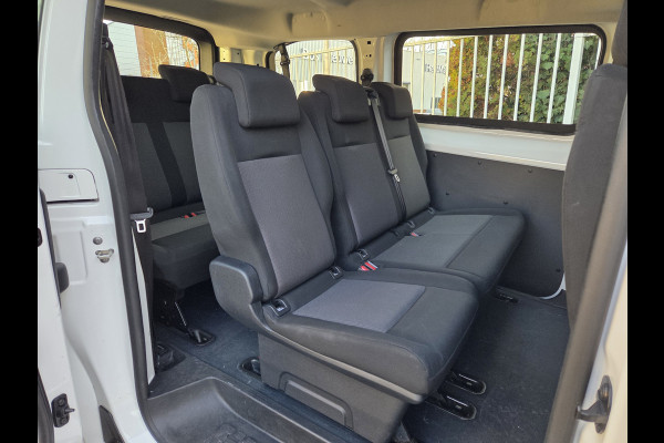 Peugeot e Expert / Opel e-Vivaro L2 Innovation 50 kWh 9-Persoons Airco Cruisecontrol Accucertificaat aanwezig