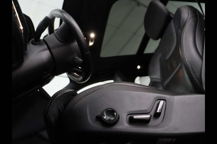 Volvo XC90 2.0 T8 AWD R-Design | Panoramadak | Stoelventilatie | Head-Up | Massage | 360 Camera | Leder | Adaptive cruise | Carplay | Harman/Kardon | Achterbankverwarming | Navigatie | PHEV | Plug In
