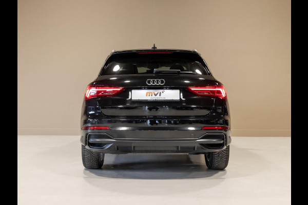 Audi Q3 35 TFSI S-line / 150pk/ Leer / Cruise / Airco / Stoelverwarming / Navigatie