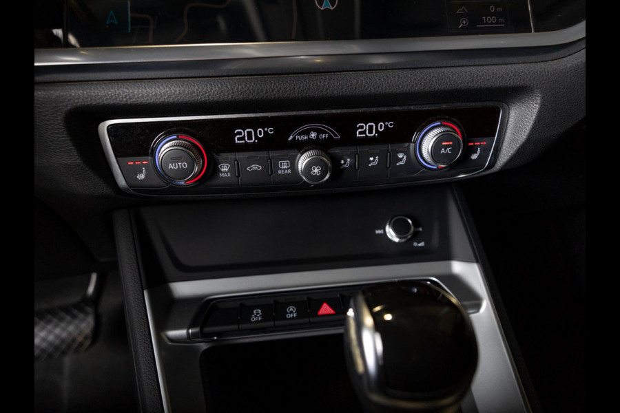 Audi Q3 35 TFSI S-line / 150pk/ Leer / Cruise / Airco / Stoelverwarming / Navigatie