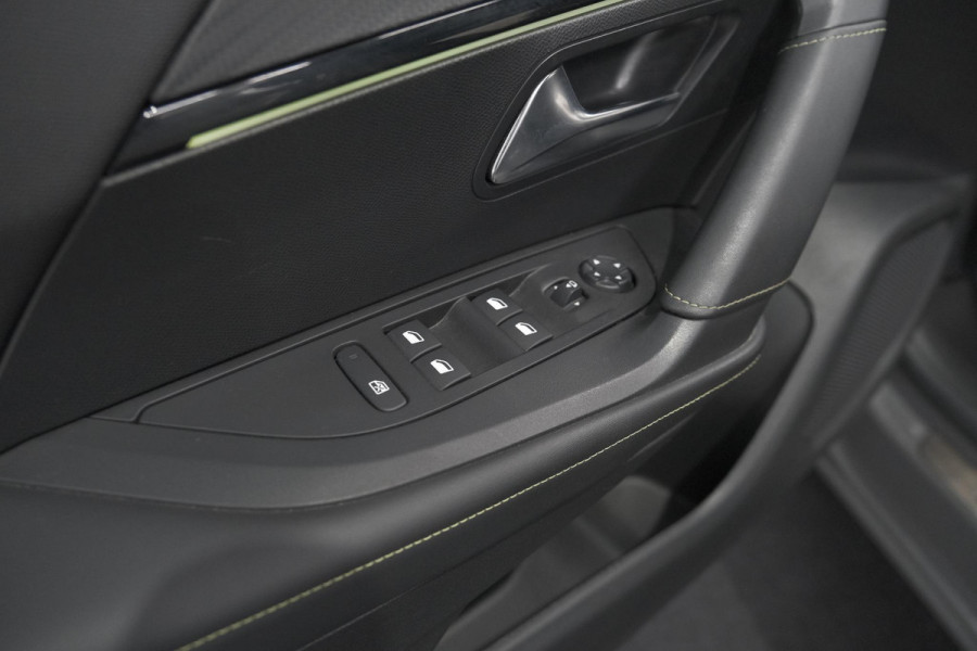 Peugeot 2008 PureTech 130 EAT8 GT | 360 Camera | Dodehoekdetectie | Apple Carplay