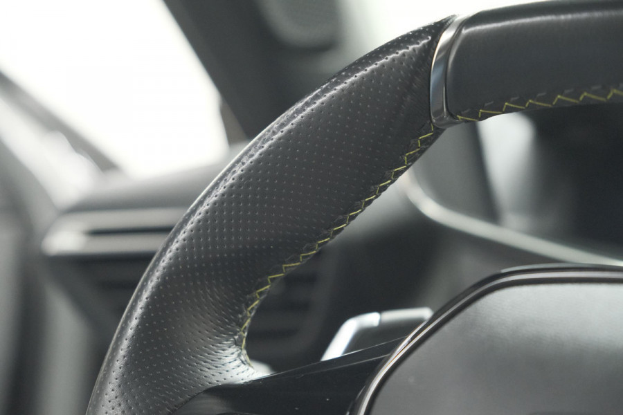 Peugeot 2008 PureTech 130 EAT8 GT | 360 Camera | Dodehoekdetectie | Apple Carplay