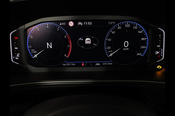 Volkswagen T-Cross 1.0 TSI Style 115PK DSG | Navigatie | Parkeercamera | 18"LM velgen | Matrix koplampen |