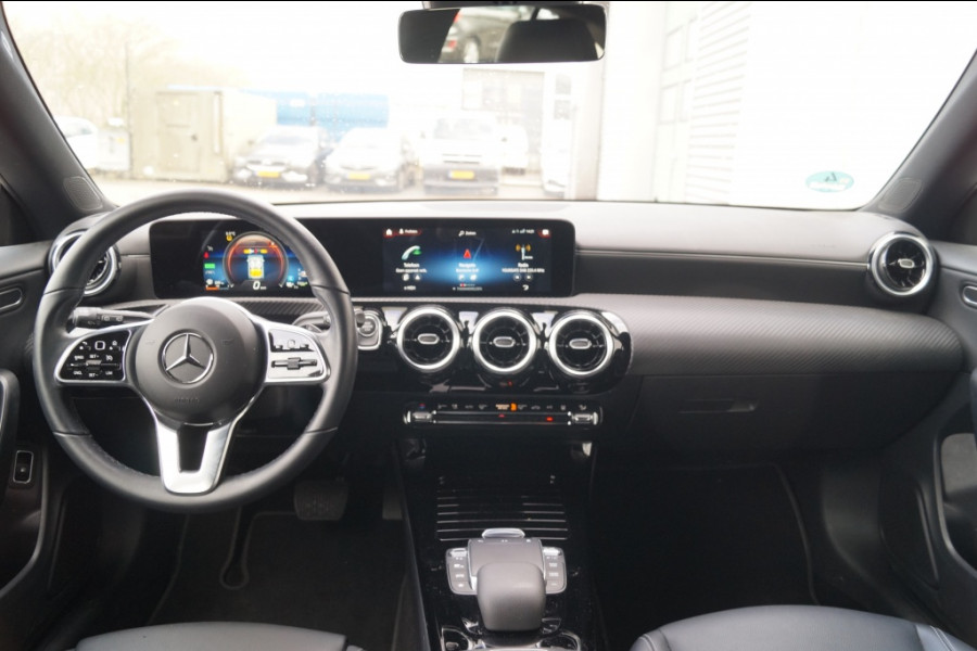 Mercedes-Benz CLA-Klasse Shooting Brake 250e Business Line -NAVI-TREKHAAK-CAM-