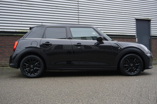 MINI Mini 1.5 One Essential LED/GR. NAVI/1e EIGENAAR.